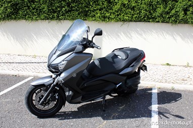 Yamaha X-Max 400