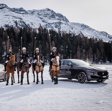 Maserati Polo Team no Snow Polo World Cup em St Moritz (Suíça)
