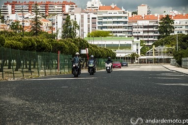 X-Max 250, J300 e Forza 300