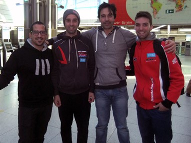 Hélder Rodrigues com amigos e equipa