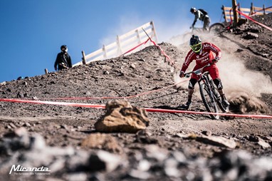 Alex Cure vai correr mais uma temporada na renovada Miranda Racing Team, que se estreou este fim-de-semana no EWS Chile