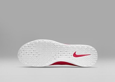 NIKE MAGISTAX