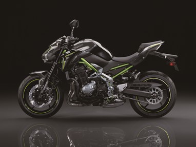 Kawasaki - Z900 