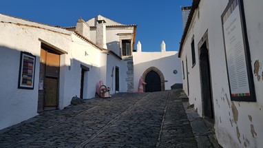 Figuras do presépio nas ruas