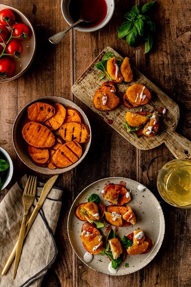 Nuggets de frango crocante com batata-doce e molho gluhwein