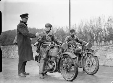 Mensageiras do Auxiliary Territorial Service (ATS) durante a II Guerra Mundial