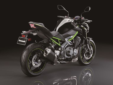 Kawasaki - Z900 