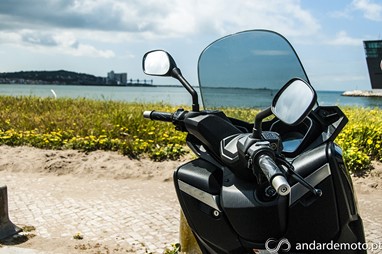 Yamaha X-Max 250