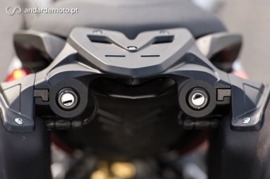 Os escapes que são a imagem de marca da Stradale