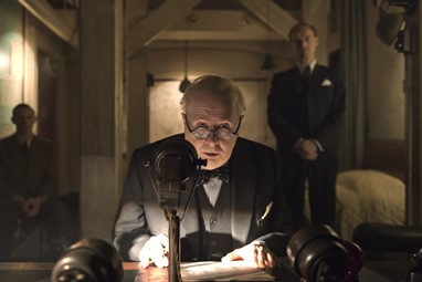 The Darkest Hour - A Hora Mais Negra ©Universal Pictures International