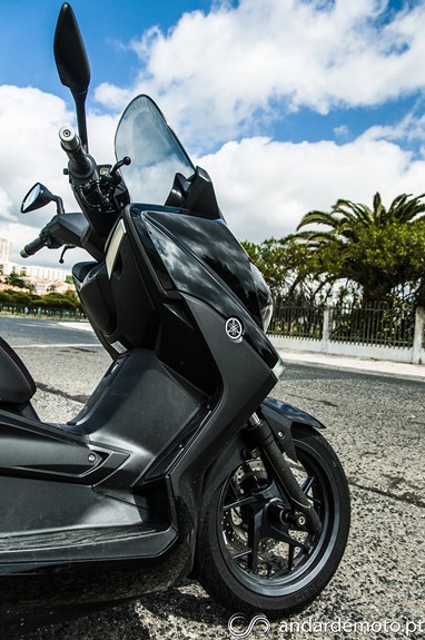 Yamaha X-Max 250