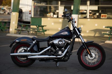 Harley-Davidson Street Bob 2013 - PVP 15.000 Euros