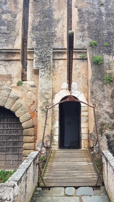 Castelo de Vila Viçosa - Entrada e ponte levadiça