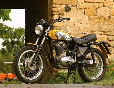 A famosa Ducati Scrambler 450