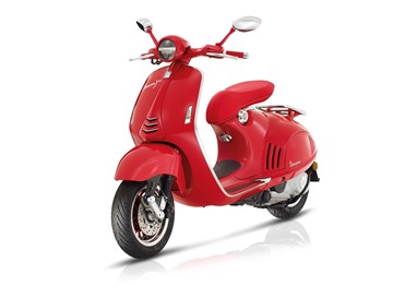 Vespa 946 Red