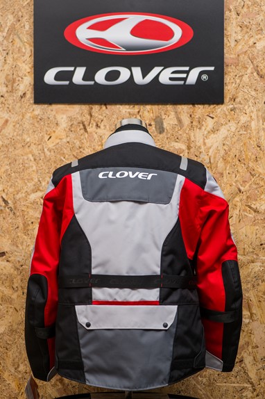 Venha ver e experimentar um blusão Clover