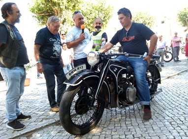 Melhor anos 30: Toni Arrais e a BMW R12