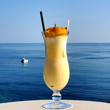 Vanilla Drop - Cocktail do mês de setembro no Hotel Cascais Miragem