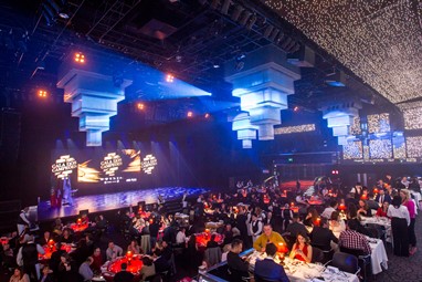 O Salão Preto e Prata do Casino do Estoril estava cheio