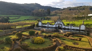 Casa do Ribeiro - Jardim e Fonte