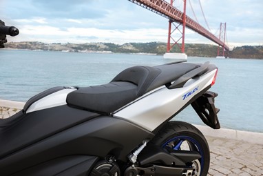 TMAX SX 2017