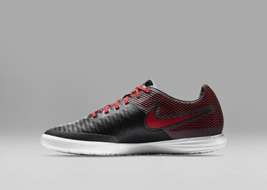 NIKE MAGISTAX 