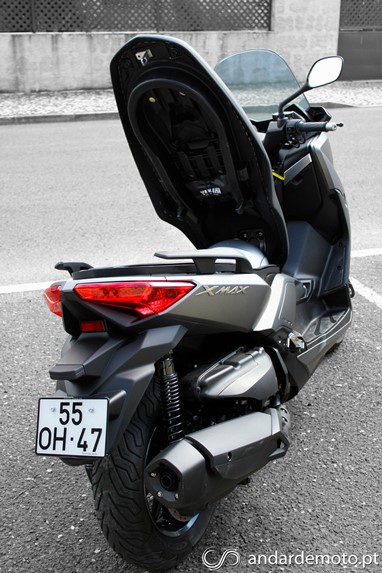 Yamaha X-Max 400