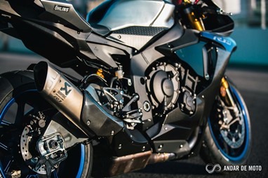 Yamaha YZF-R1M