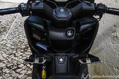 Yamaha X-Max 250