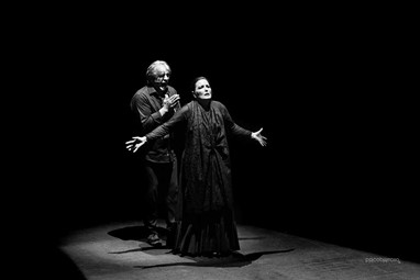 MUJERES: MEMORIA VIVA