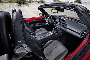 Novo Mazda MX-5 (interior)
