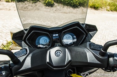 Yamaha X-Max 250