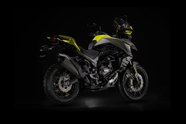 Nova Benelli TRK 800 - EICMA 2022 - MotoNews - Andar De Moto Brasil