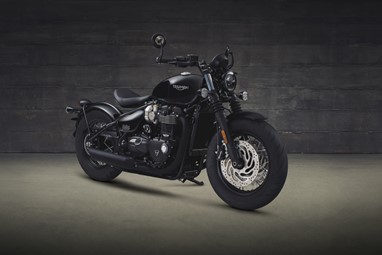 Com ar mais sombrio, a Bonneville Bobber Black chega ao Brasil no primeiro semestre de 2018