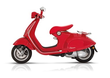 Vespa 946 Red