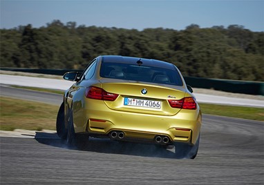 BMW M4 2015