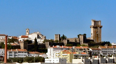 Beja - Pode acompanhar todos os jogos do Mundial de Futebol da Rússia na Praça Diogo Fernandes. Nos dias 22, 23 e 24 de junho, por ocasião do Festival B, os jogos serão transmitidos na Praça da República.