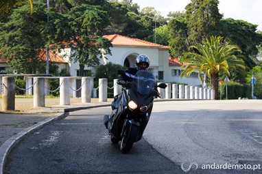 Yamaha X-Max 250