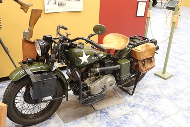 Indian 741 no Museu de História Militar