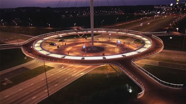 6- Hovenring Eindhoven, Noord-Brabant, Holanda. A primeira ponte circular suspensa para peões e bicicletas do mundo.