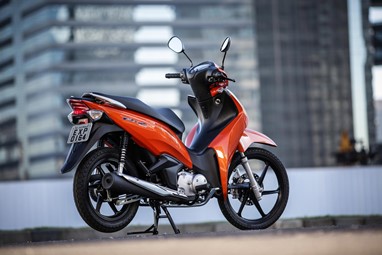 Na Biz 125i, o sistema CBS está modulado para atuar no disco dianteiro e no tambor da roda traseira