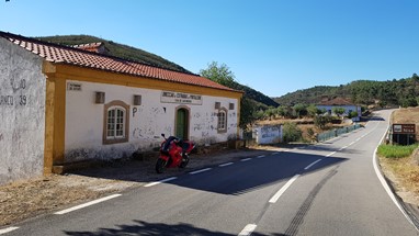 Serra de Nisa - Casa de Cantoneiros