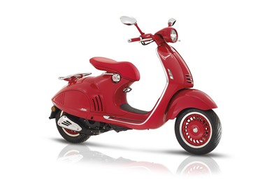 Vespa 946 RED