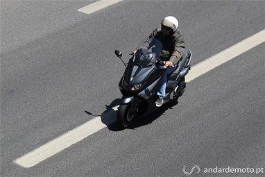 Excelente comportamento em auto-estrada da TMAX 530