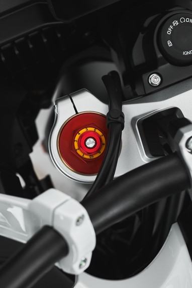 MV Agusta Lucky Explorer 9.5