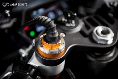Yamaha YZF-R1M