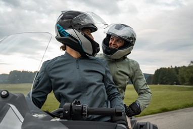 Chegou o blusão Glandon Air da BMW para reforçar oferta de equipamento de verão