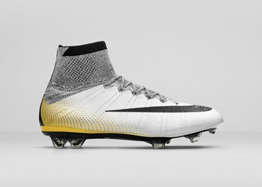 MERCURIAL SUPERFLY CR7 324K GOLD 