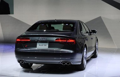 Audi S8