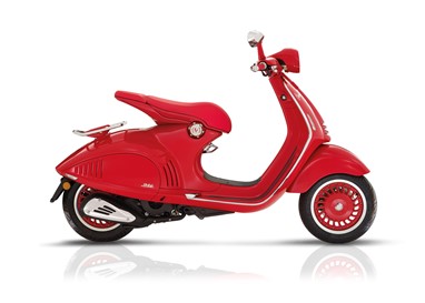 Vespa 946 Red